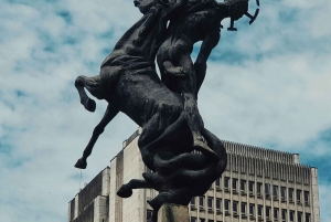 Recorrido por Medellín: Tour por la Comuna 13, graffitis y Metrocable