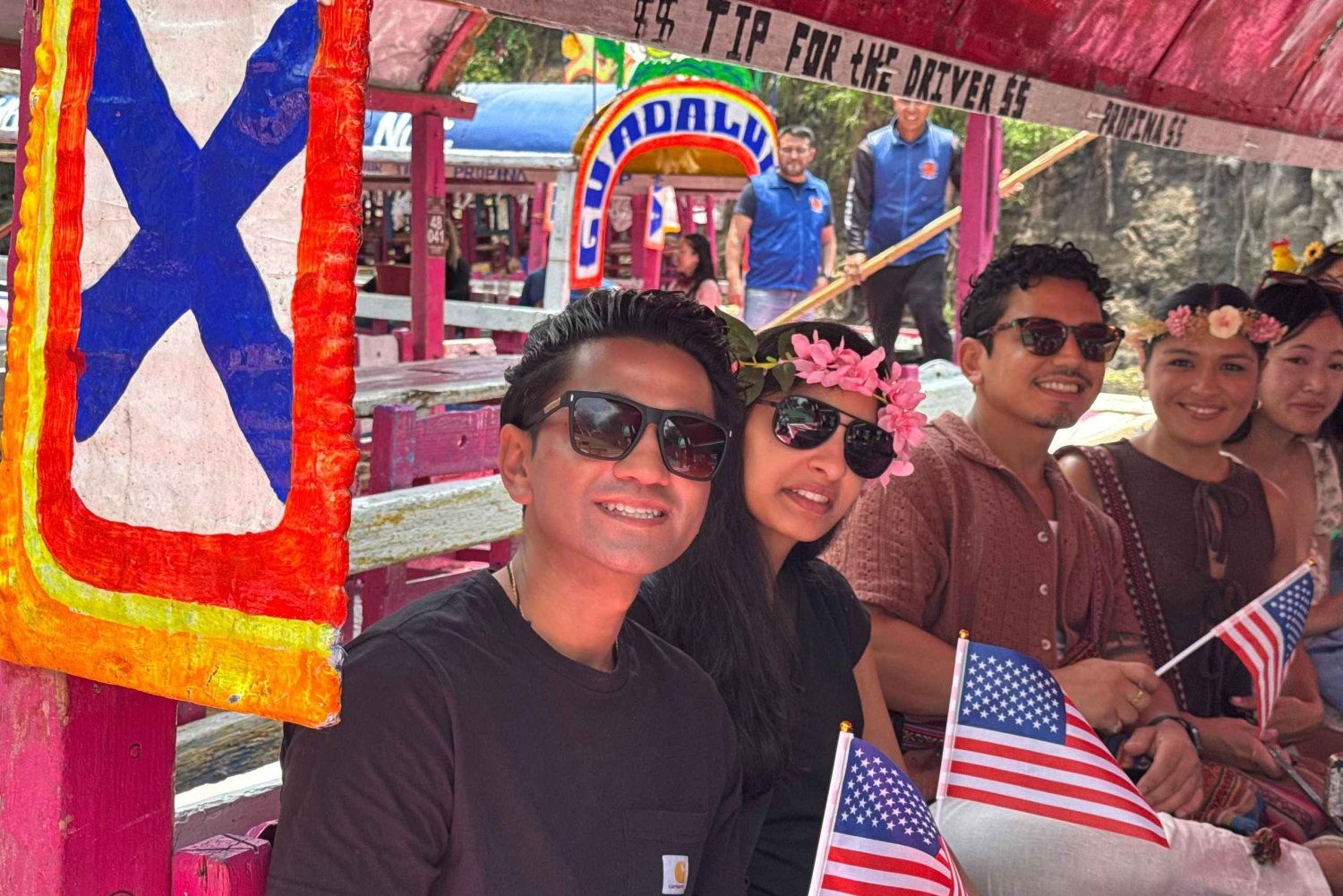 Mexico City: Expert-Guided Boat Tour with Lunch and Drinks