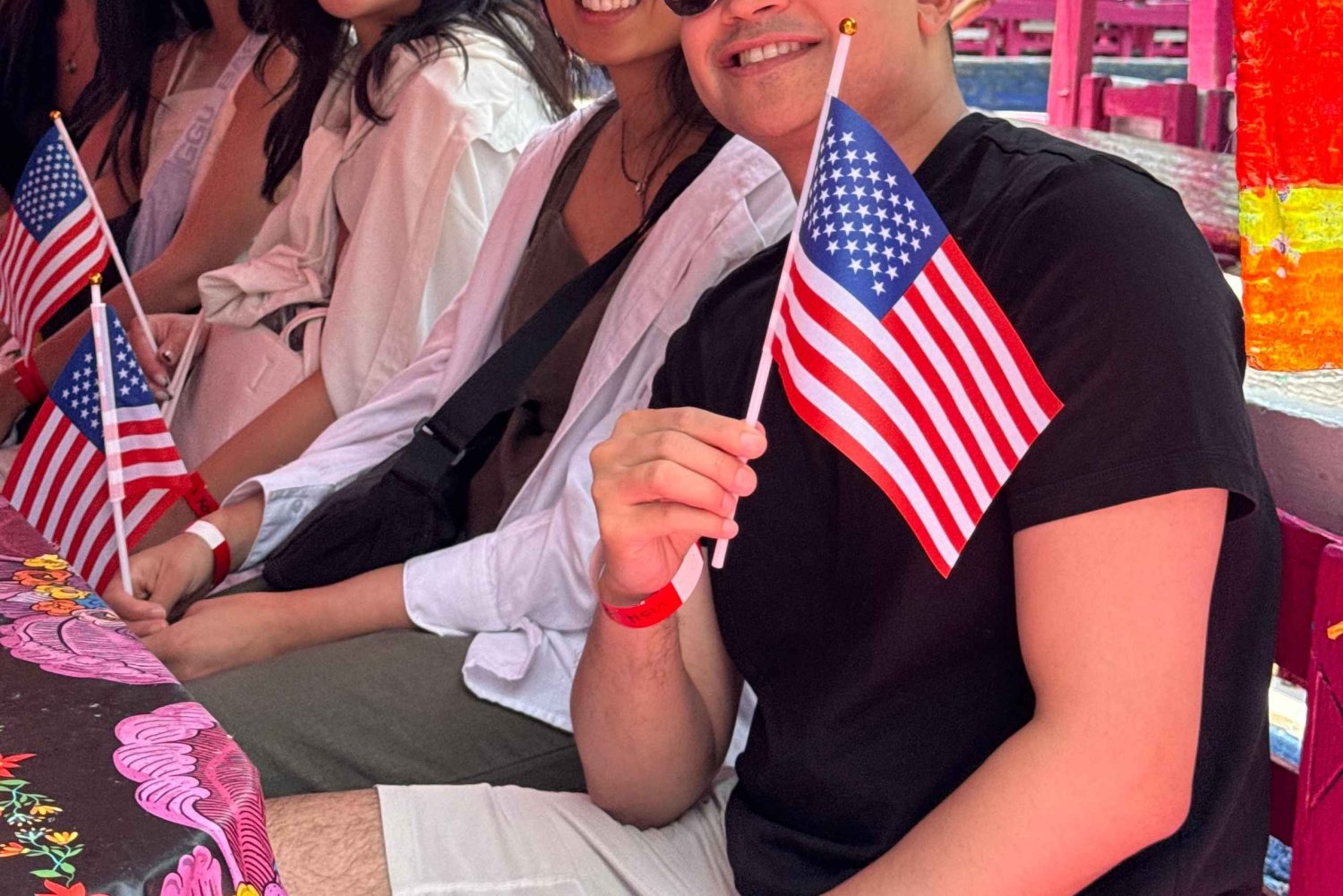 Mexico City: Expert-Guided Boat Tour with Lunch and Drinks