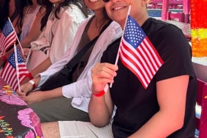 Mexico City: Expert-Guided Boat Tour with Lunch and Drinks