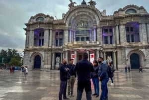 Mexiko-Stadt bei Nacht Rundgang mit optionalem Torre Latino