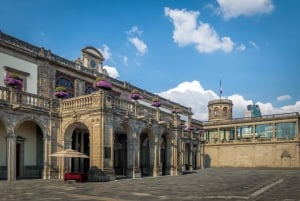Mexico City: Exclusive tour of Chapultepec Castle, after-hours access