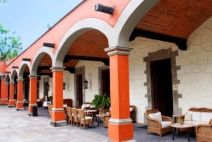 Mexico City: Hacienda De Los Morales Tour with Meal