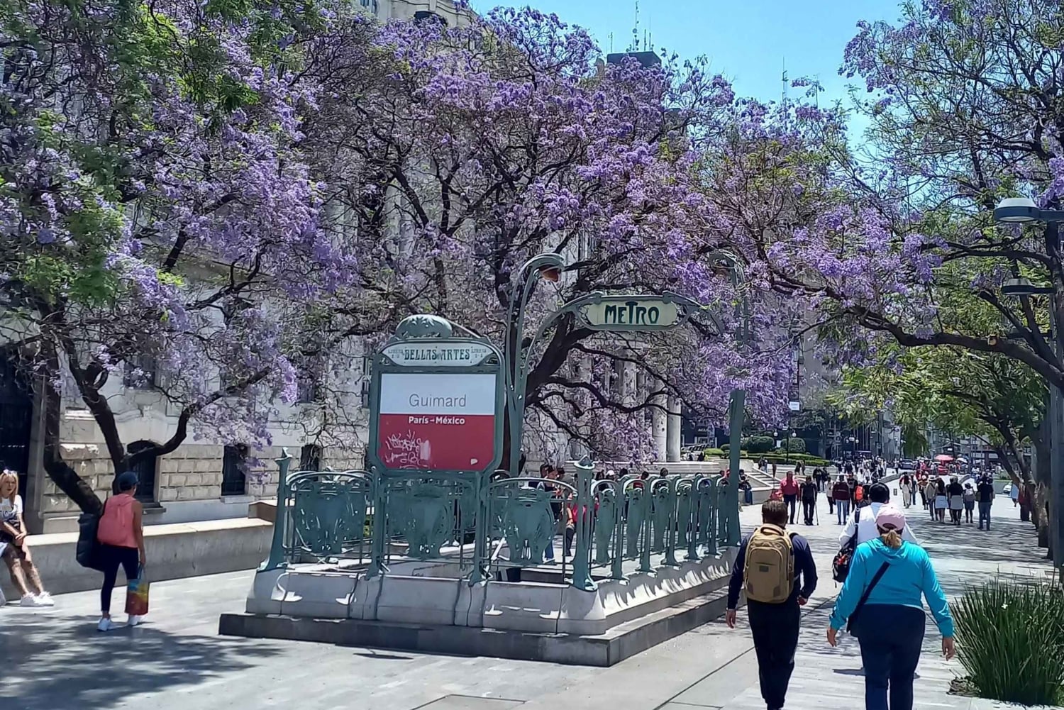 México City: History, and modern life in the capital