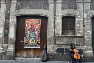 Mexico City: Old Town Food Tour of 7 Tastings & Secret Dish