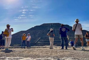 Mexico City: Teotihuacan & Guadalupe Shrine Tour with Lunch