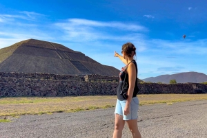 Mexico City: Teotihuacan & Guadalupe Shrine Tour with Lunch