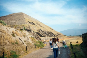 CDMX: Teotihuacan, Tlatelolco and Guadalupe Tour