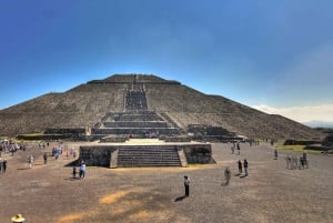 Mexico by: Tur til Teotihuacan-pyramidene og Guadalupe-helligdommen