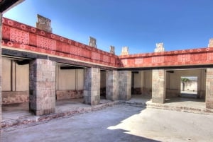 Mexico by: Tur til Teotihuacan-pyramidene og Guadalupe-helligdommen