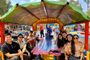 Mexico City: Xochimilco All-Included Boat Party Tour