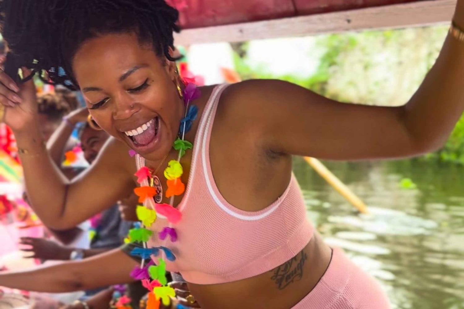 Mexiko City: Båtfest i Xochimilco med obegränsat antal drinkar