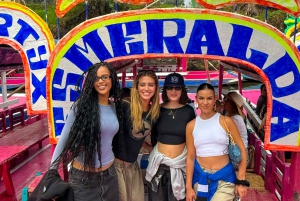 Mexiko City: Båtfest i Xochimilco med obegränsat antal drinkar