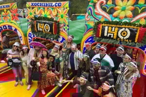 Città del Messico: barca a Xochimilco con guacamole e bevande premium