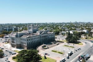 Montevideo: Hop-On Hop-Off bussikierros: Sightseeing Hop-On Hop-Off bussikierros