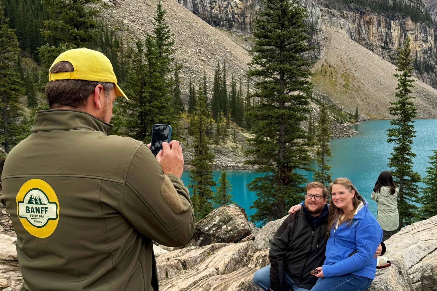 Nascer do sol no Moraine Lake e Lake Louise a partir de Calgary/Canmore/Banf