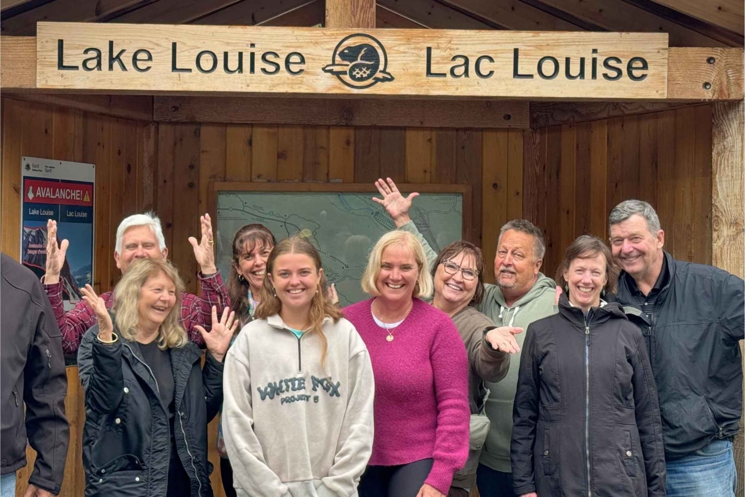 Nascer do sol no Moraine Lake e Lake Louise a partir de Calgary/Canmore/Banf