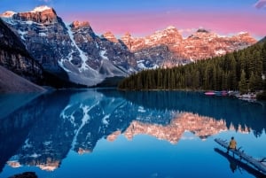 Nascer do sol no Moraine Lake e Lake Louise a partir de Calgary/Canmore/Banf