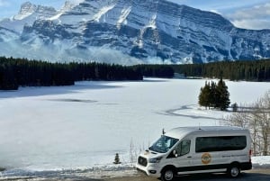 Nascer do sol no Moraine Lake e Lake Louise a partir de Calgary/Canmore/Banf