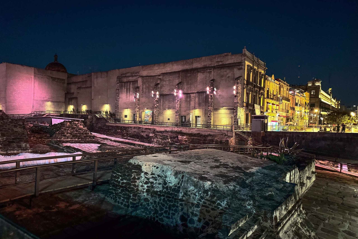 CDMX: Night Walking Tour of the City, with option to visit the Torre Latinoamericana