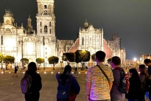 CDMX: Night Walking Tour of the City, with option to visit the Torre Latinoamericana