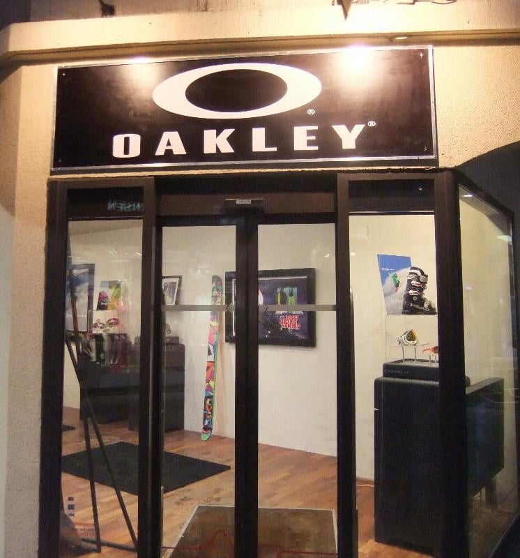 Oakley Sports Shop