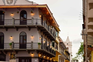 Panama City: Guided Panama Canal & City Tour with Transfers