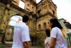 Panama City: Legends and Hidden Gems of Casco Viejo Tour