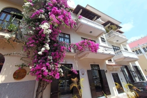 Panama City: Old Headquarters and Panama Canal Tour