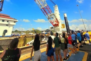 Panama Private Tour - Check out the best of Panama City & the Canal