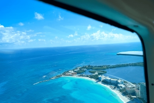 Volo panoramico verso la Zona Hotel di Cancun e Isla Mujeres