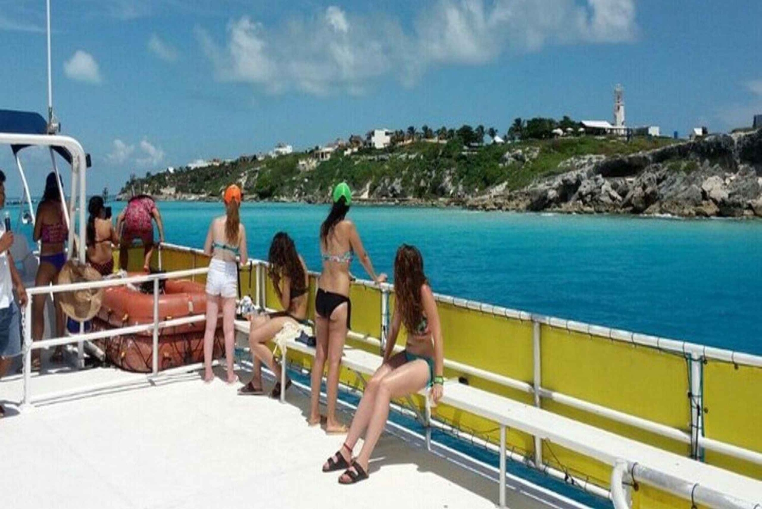 PDC : Excursion en catamaran à Isla Mujeres avec plongée en apnée