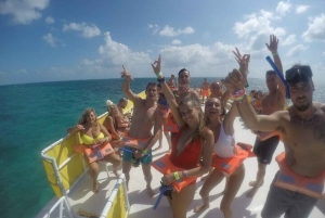 PDC : Excursion en catamaran à Isla Mujeres avec plongée en apnée