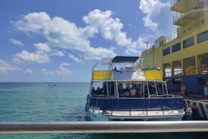 PDC : Excursion en catamaran à Isla Mujeres avec plongée en apnée