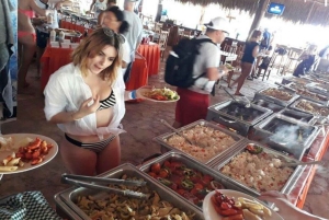 Playa del Carmen: Isla Mujeres Obegränsad Open Bar Katamaran