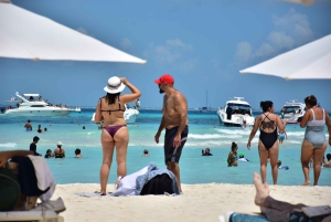 Playa del Carmen: Isla Mujeres Obegränsad Open Bar Katamaran