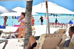 Playa del Carmen: Isla Mujeres Obegränsad Open Bar Katamaran