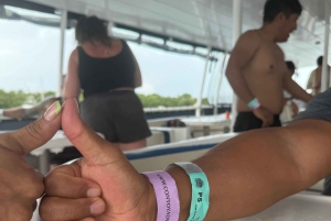 Playa del Carmen: Isla Mujeres Obegränsad Open Bar Katamaran