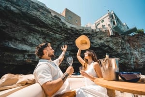 Polignano a Mare: Private Cruise with Champagne