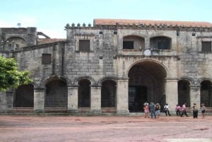 Privé: Santo Domingo-dagtour met lunch en drankjes