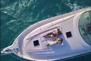 Private yacht in Cancun for maximun 15 people