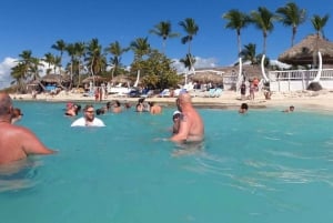 Punta Cana: Catalina Island Snorkeling Trip with Lunch