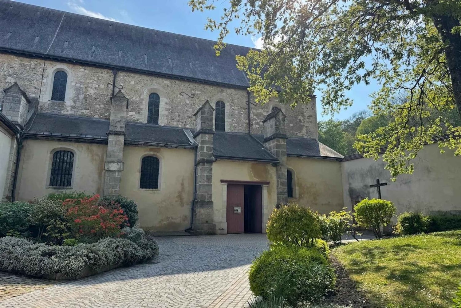 Reims: Samppanjan sabrauselämys Reimsin katedraalissa