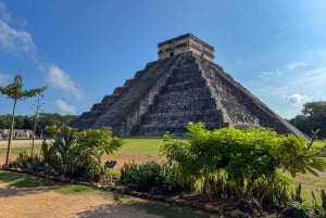 Riviera Maya: Chichen Itza, Valladolid & Cenote Swim Tour
