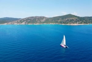 Saint Tropez: Evening Catamaran Party with Welcome Drink