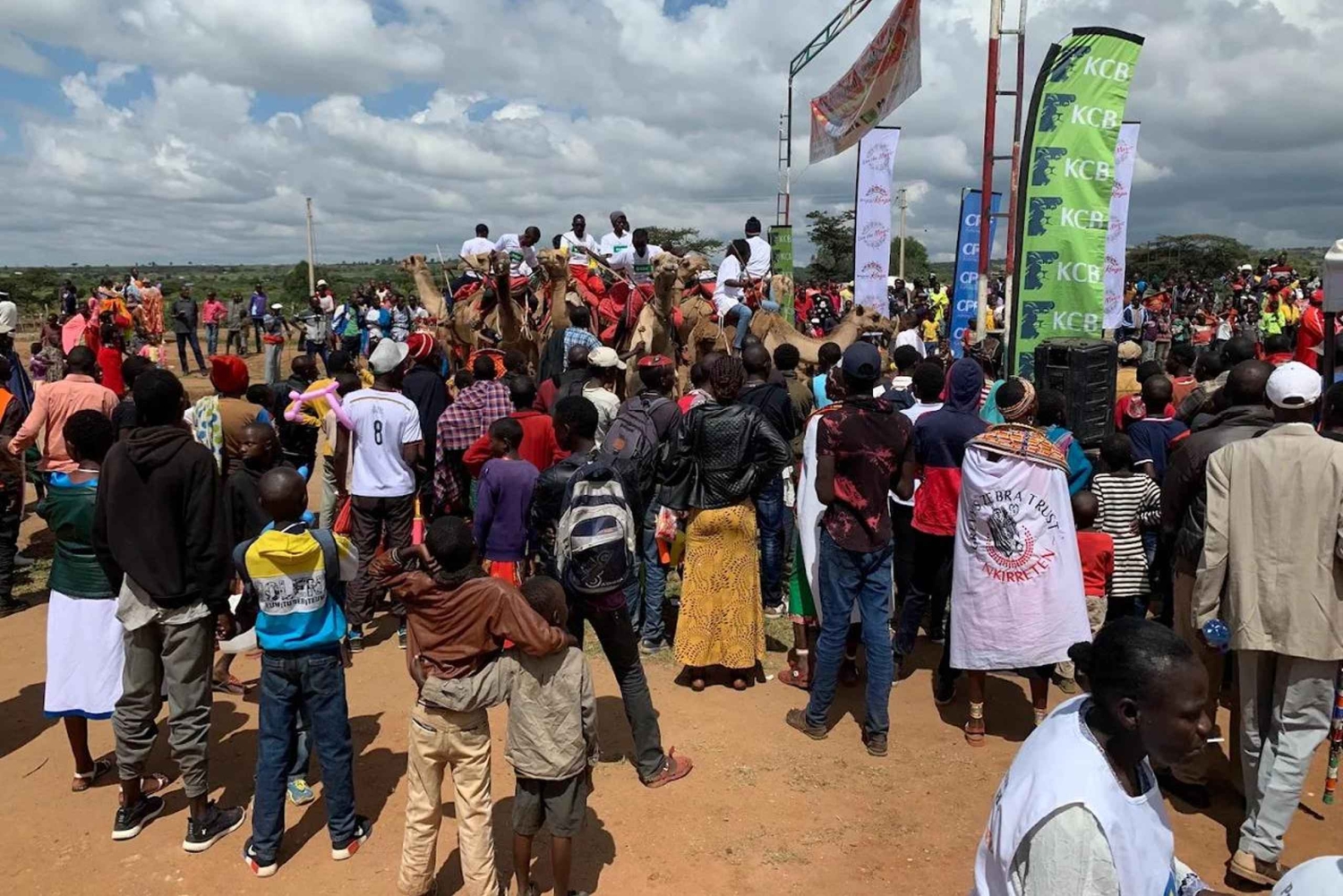 Самбуру: мини-сафари и верблюжьи бега в Маралале