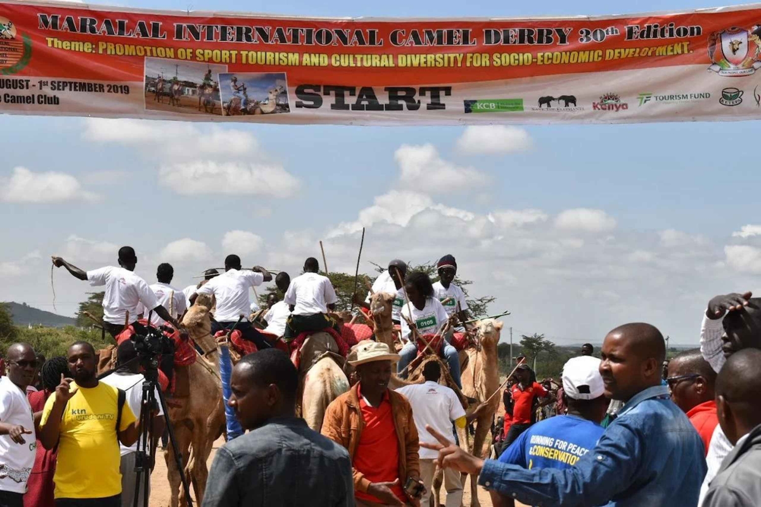 Самбуру: мини-сафари и верблюжьи бега в Маралале