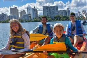San Juan: Guided Tour of Condado Lagoon by Kayak/Paddleboard