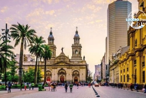 Santiago: Tour a pie por lo más destacado de la ciudad