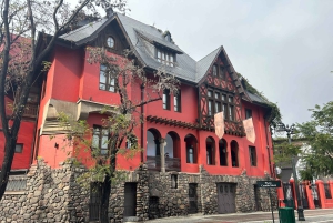 Santiago | La Moneda | Main square | Neruda's La Chascona